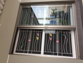 เหล็กดัดตันสีอบมุ้งลวด ราคาย่อมเยาว์ชลบุรี ธนกรดีไซน์